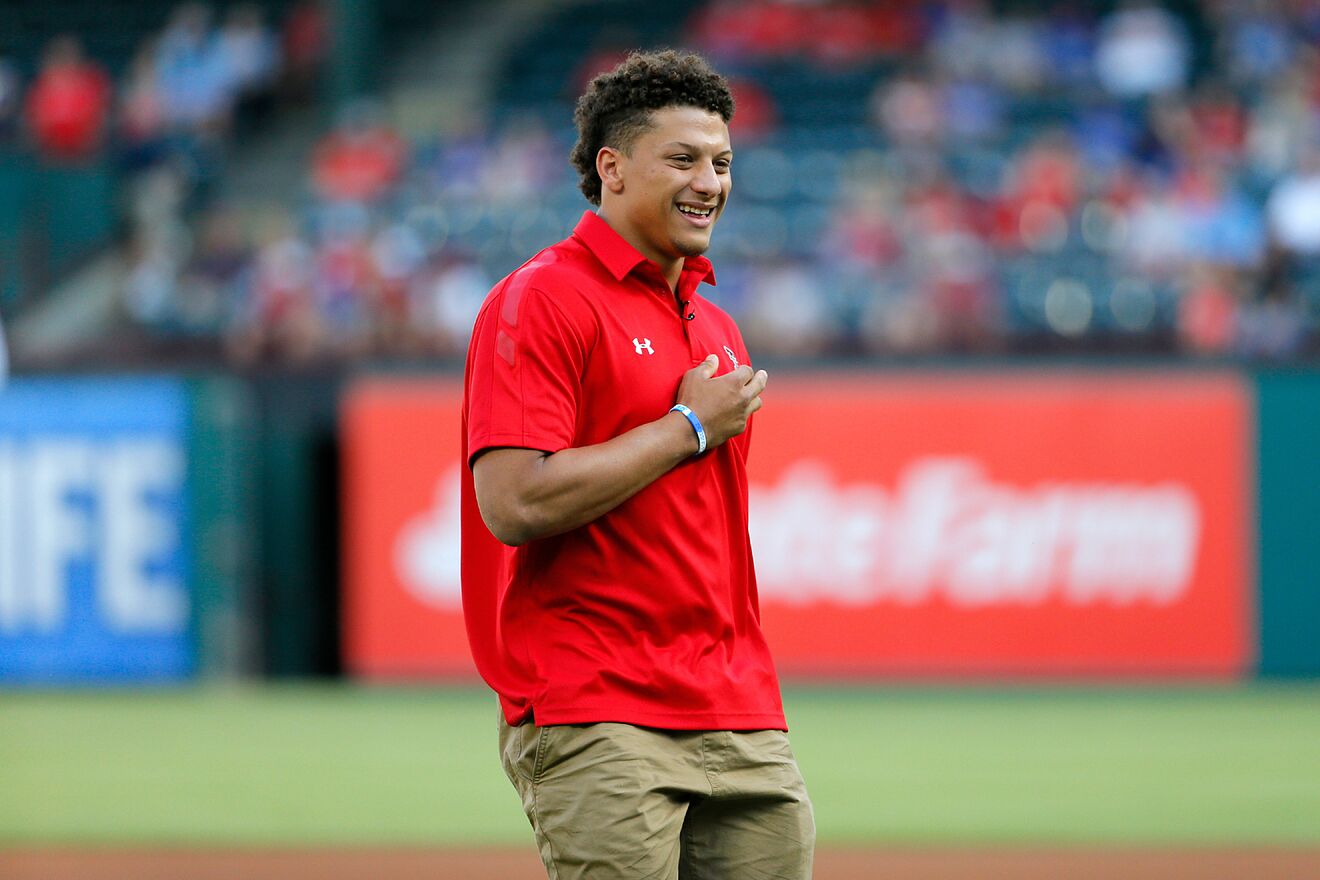 Patrick Mahomes reveals his favorite team in the World Series: Who Is His Advocate? - Mnews