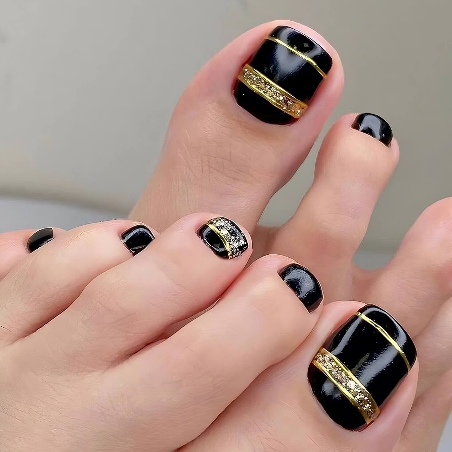 40 adorable toe nail designs to brighten your day. – The Daily Worlds