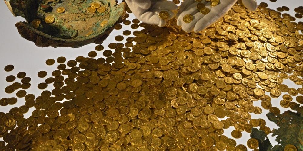 Trier’s Golden Treasure: The Largest Roman Gold Treasure Ever Discovered. - News
