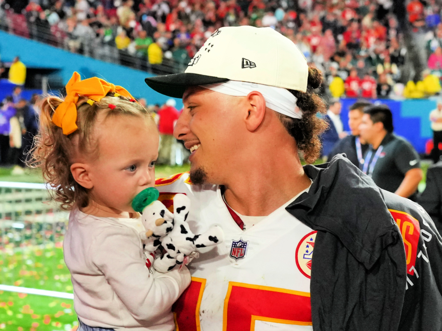 Brittany Mahomes Shared the Secret to Daughter Sterling’s Shiny, Silky Curls — & It Starts With This $6 Conditioner - Mnews