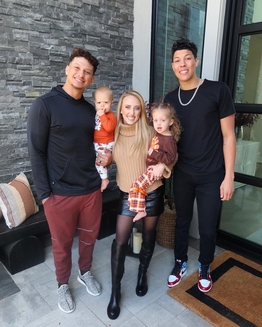 Inside Pictures of Patrick Mahomes & Wife Brittany’s Thanksgiving Day Celebrations Amid Jackson Mahomes Reunion - Mnews