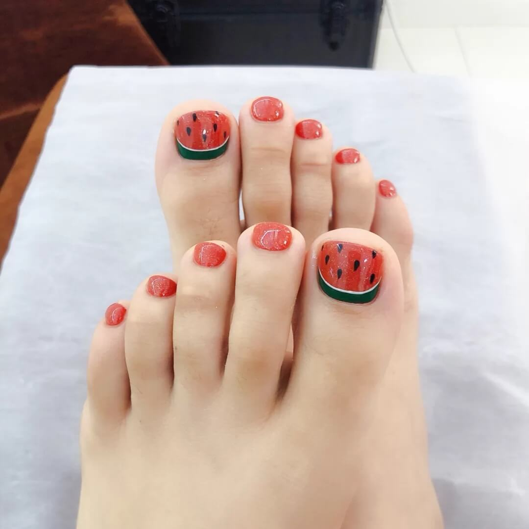 40 Cute, Beautiful and Trending Pedicure Patterns 2023 - sunflowerscianjur