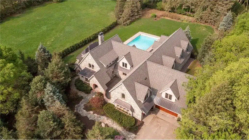 Inside Lakers star D'Angelo Russell's $4M home