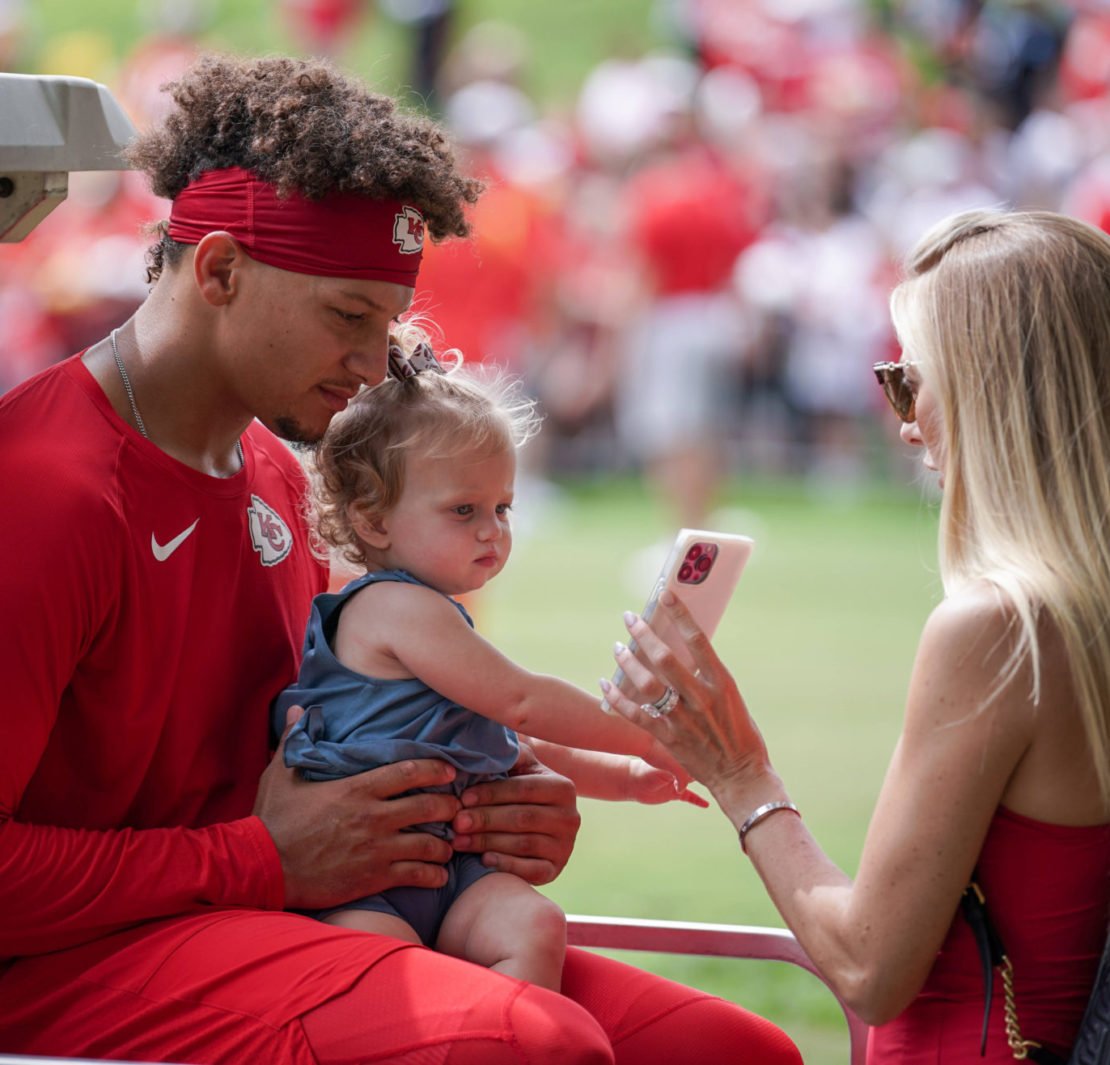 Patrick Mahomes Prioritizes Family Time at the Workplace, Proving His  Commitment to Loved Ones - EssentiallySports