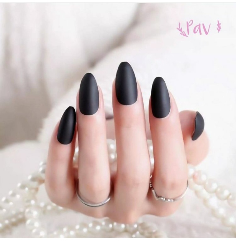 Short black nail designs that are simple or elegant - sunflowerscianjur