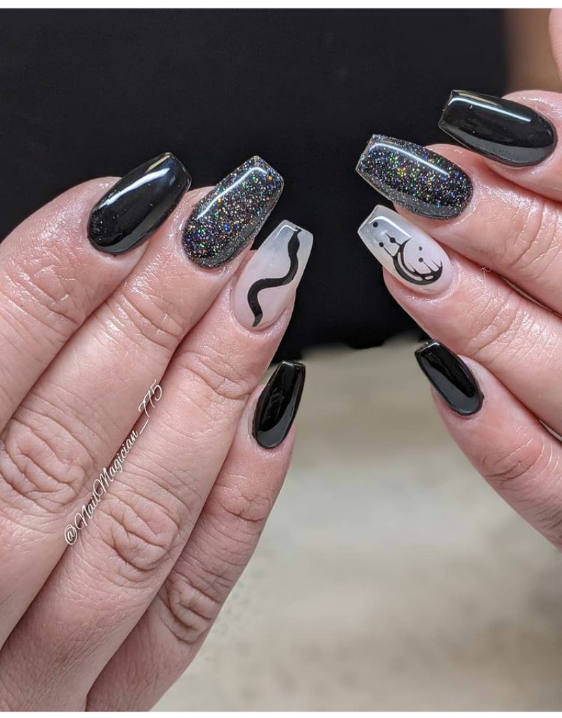 Short black nail designs that are simple or elegant - sunflowerscianjur