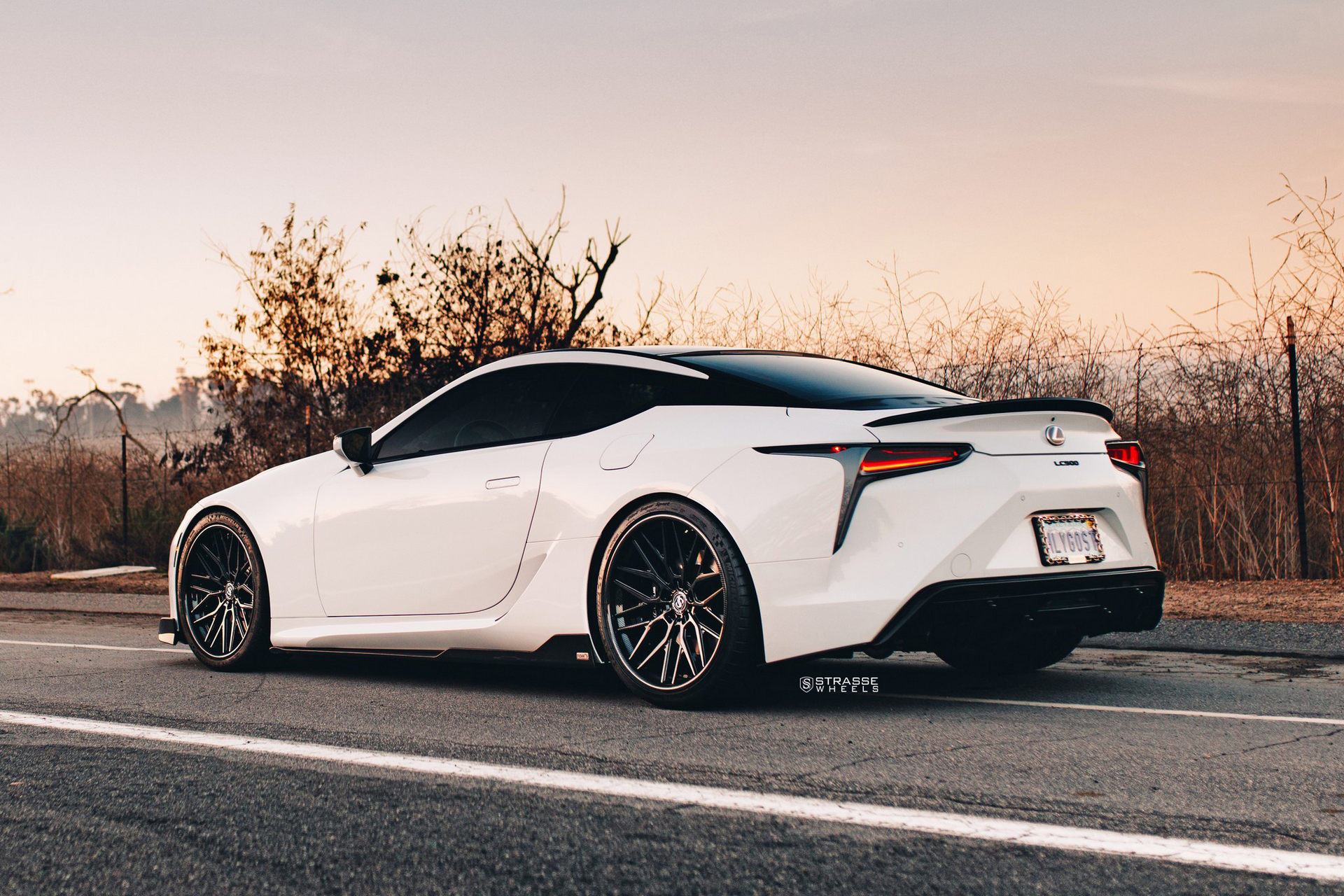 Lexus LC500 Looks Even Better With These ‘Carbon Fiber’ Wheels - ZONESH