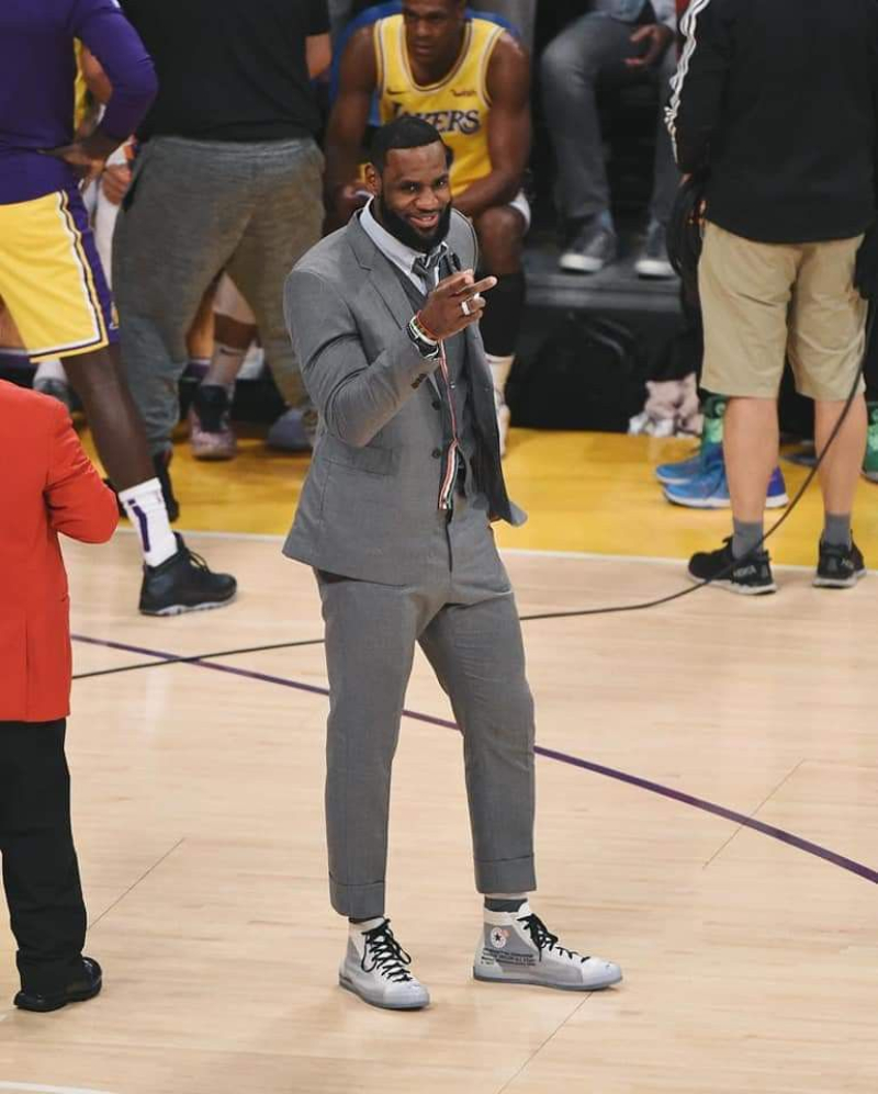 Ruling the fashion game: LeBron James' guide to dressing like a king for tall men