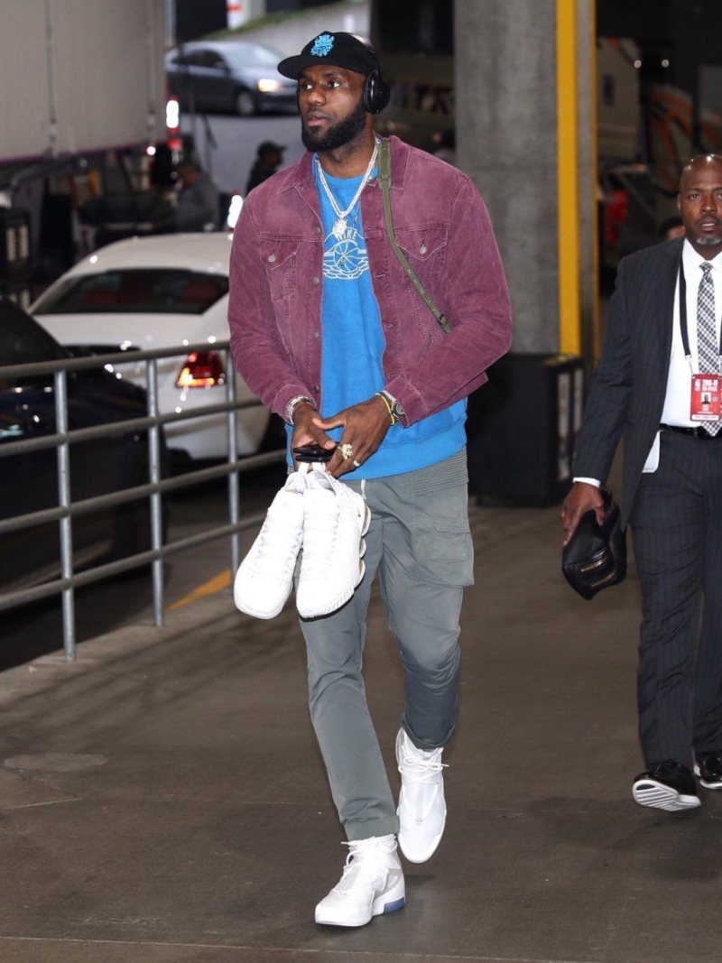 Ruling the fashion game: LeBron James' guide to dressing like a king for tall men