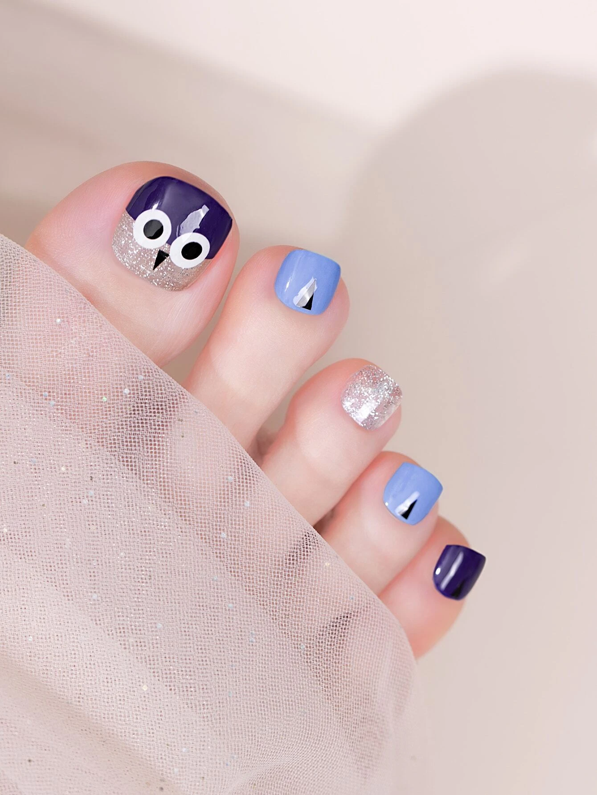 40 Cute, Beautiful and Trending Pedicure Patterns 2023 - sunflowerscianjur