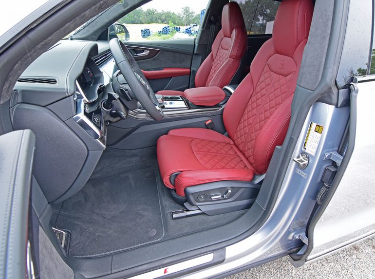 2022 audi sq8 prestige front seats