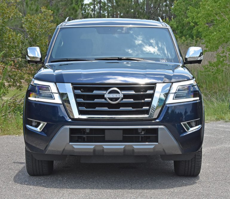 2022 nissan armada platinum awd front