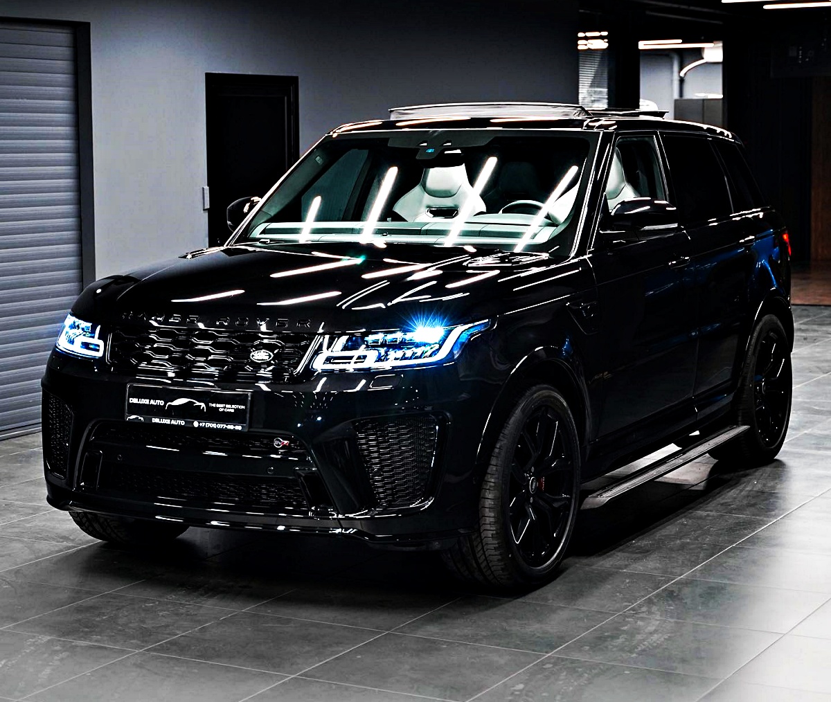 2021 Range Rover SVR 5.0 V8 Full Black, Best Looking SUV Ever ?