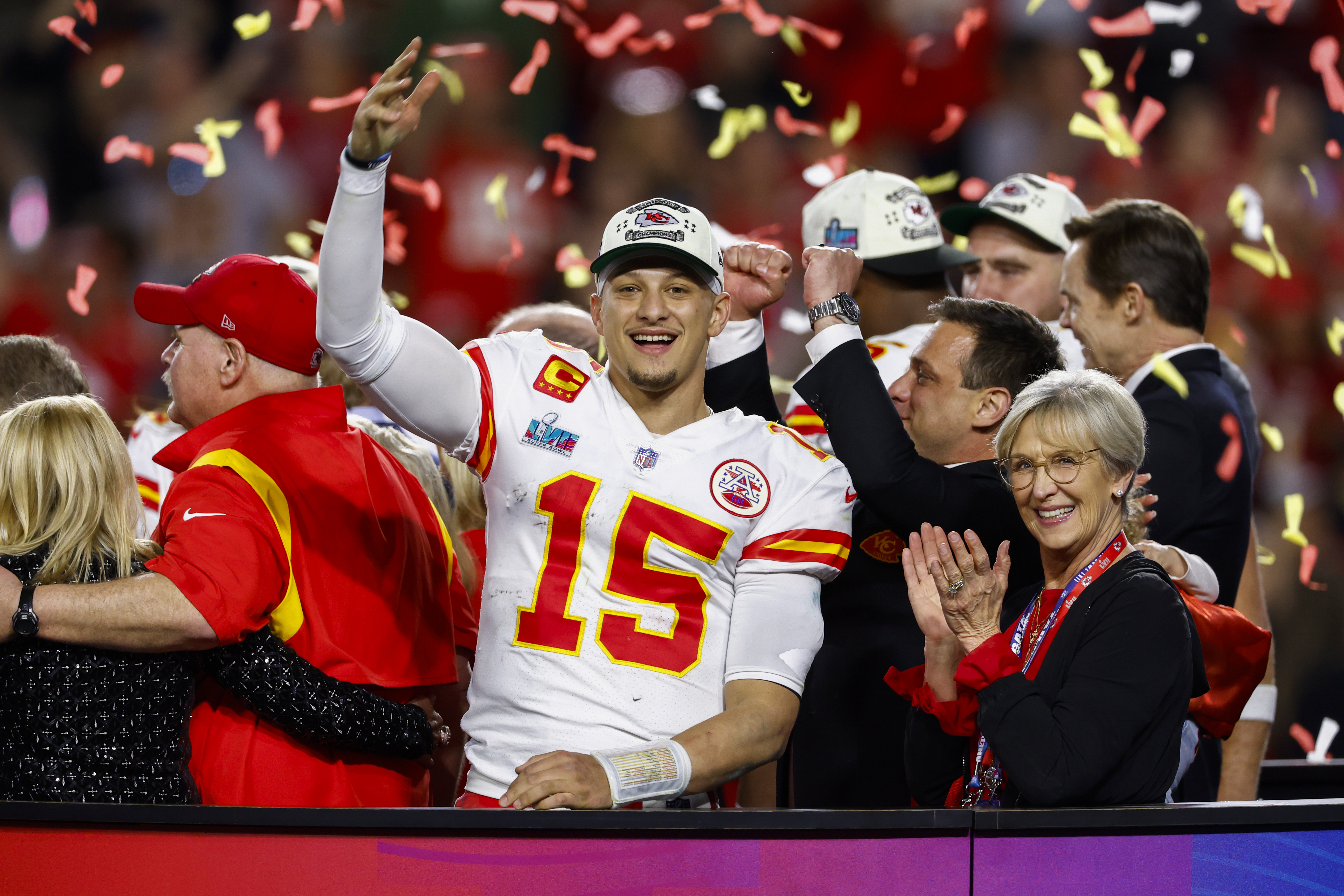 Inside Patrick Mahomes’ whirlwind year including Super Bowl win, new Kansas City mansion, and starring in Netflix show - Mnews