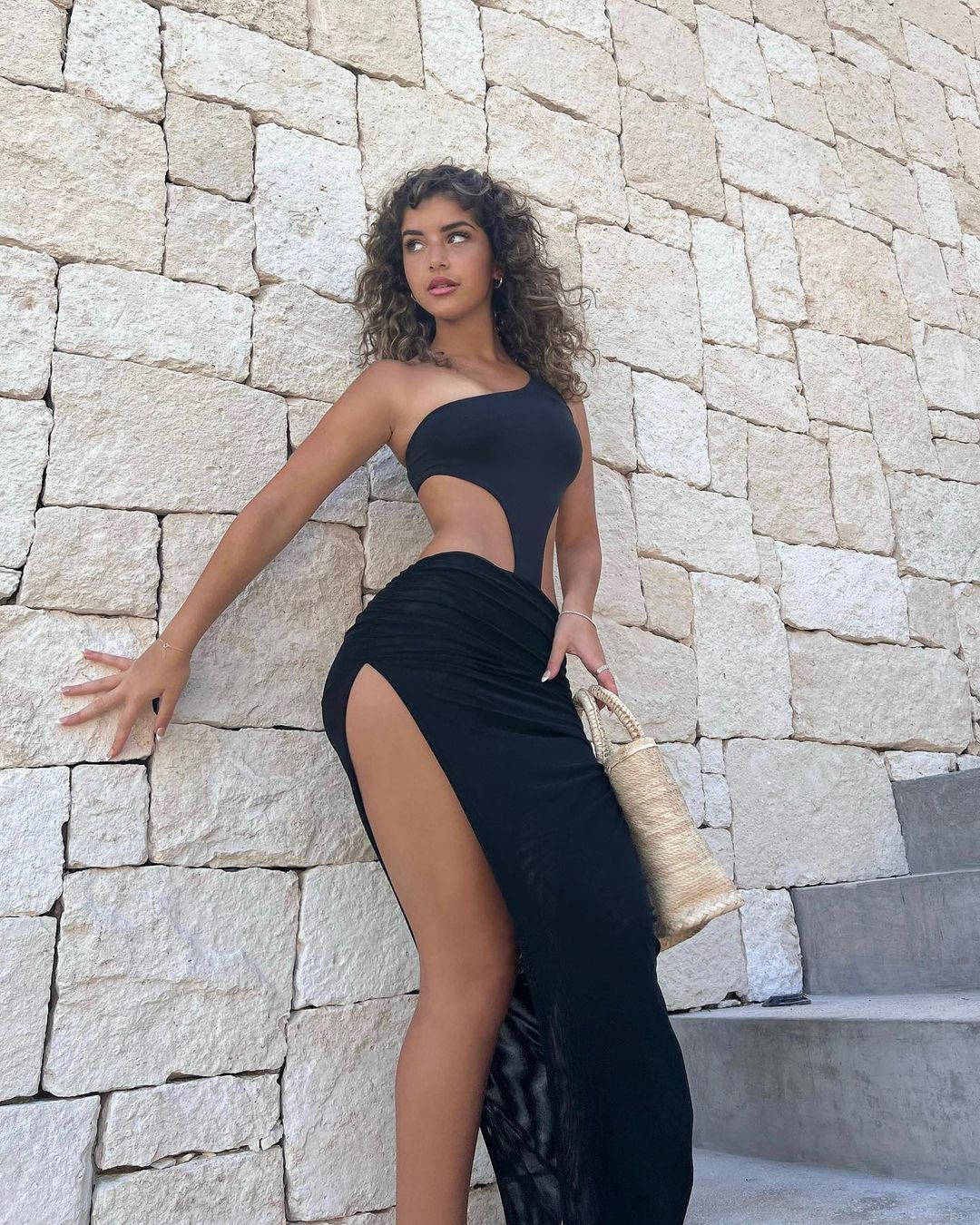 Zoe Gara on Instagram: “sun kissed ” | Fashion, Skirt set, Sunkissed