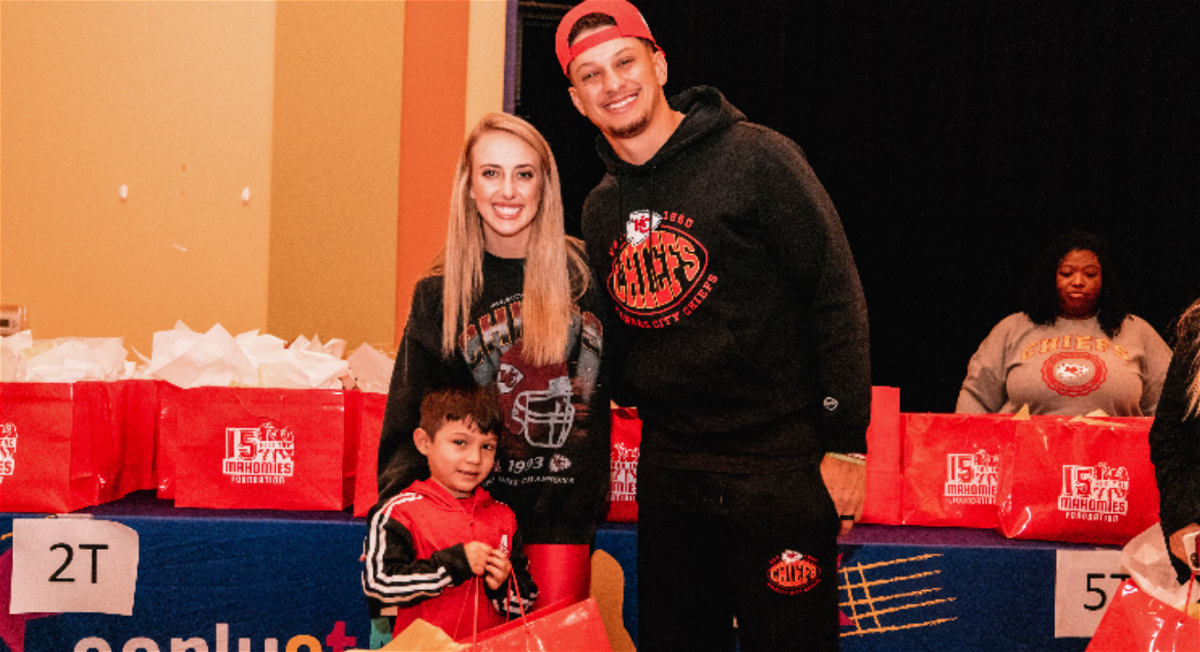 Jackson and Mia are enjoying the holiday spirit with Mother Randi while Patrick Mahomes is sitting out the family reunion - Mnews