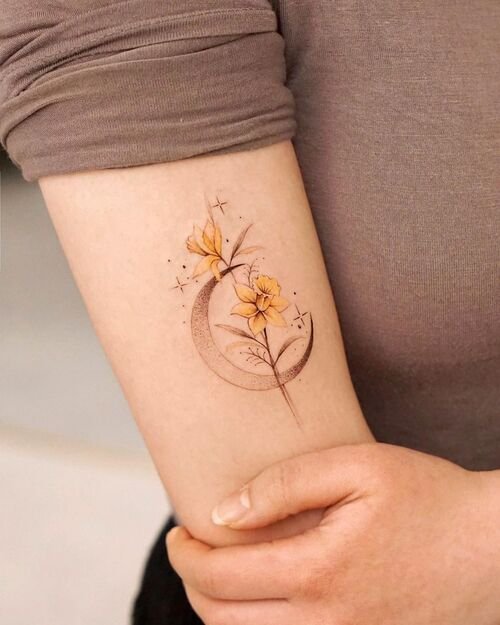 42 Narcissus Flower Tattoo Meaning and Ideas | Balcony Garden Web