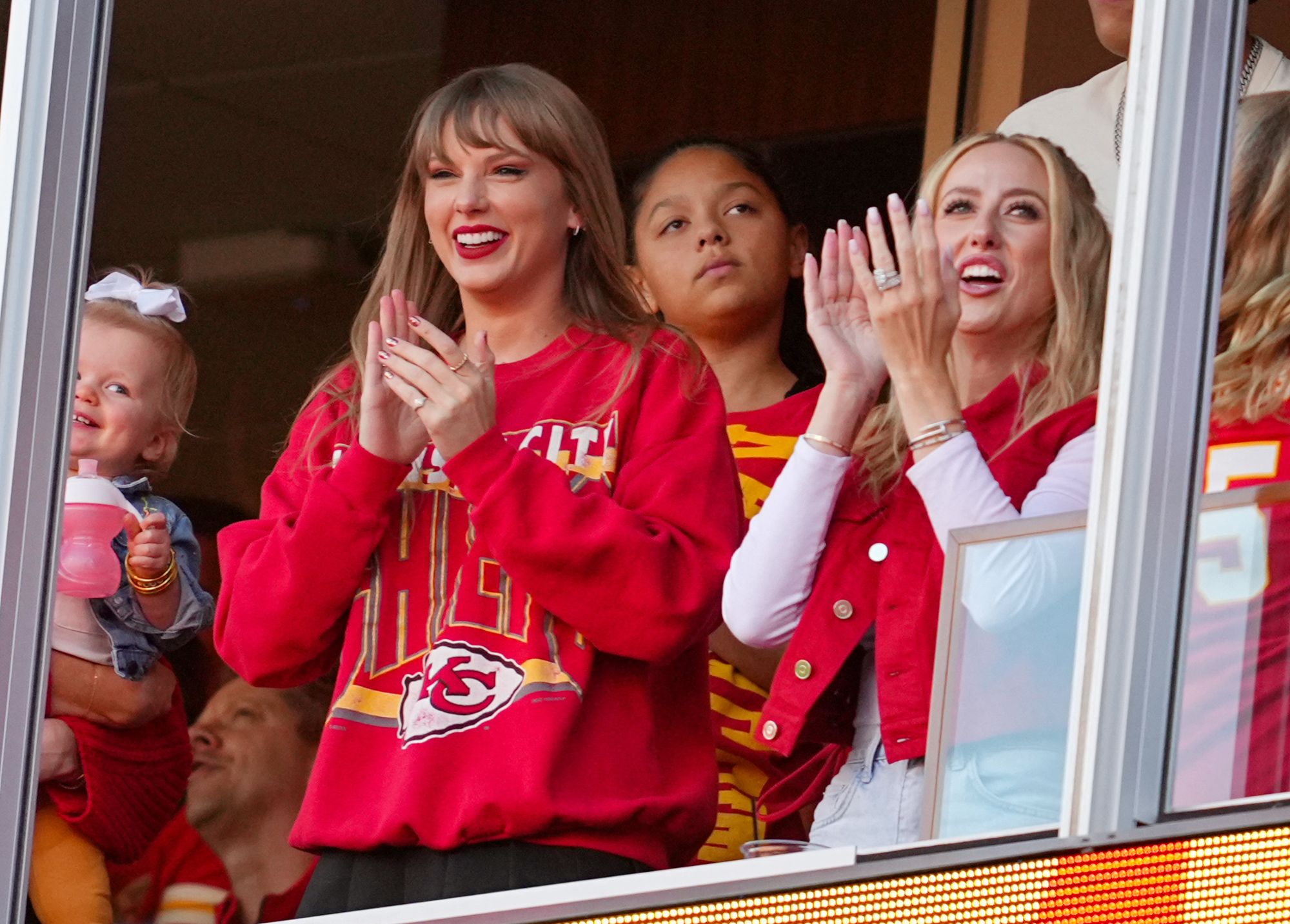 Patrick Mahomes says Taylor Swift is now part of the 'Chiefs Kingdom' | CNN