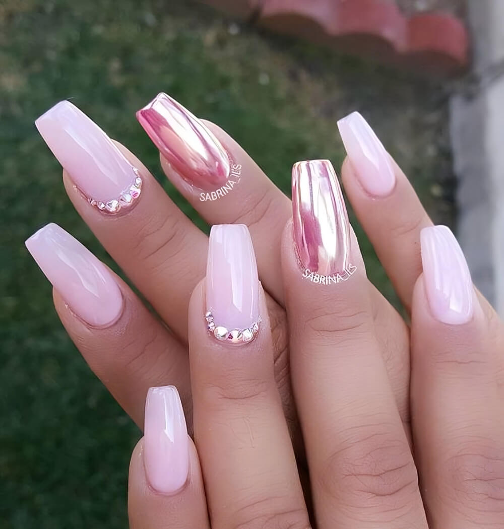 27 Breathtaking Chrome Nails For Your Special Night - 201