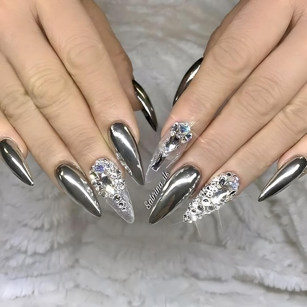 27 Breathtaking Chrome Nails For Your Special Night - 219