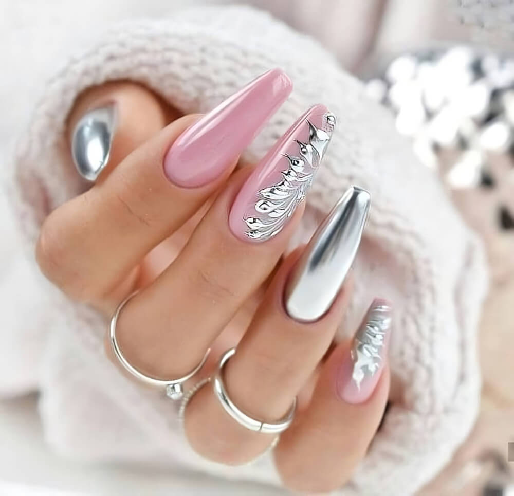 27 Breathtaking Chrome Nails For Your Special Night - 175
