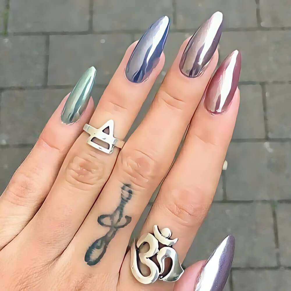 27 Breathtaking Chrome Nails For Your Special Night - 177