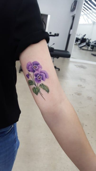 Reddit - actuallesbians - Gay tattoo.. Figured I'd post this here. Since  violets were historically given by lesb… | Gay tattoo, Violet flower  tattoos, Violet tattoo