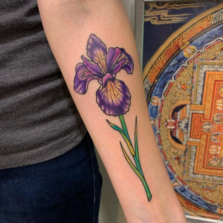 33 Memorable Iris Tattoo Ideas [2023 Inspiration Guide] | Iris tattoo,  Traditional tattoo flowers, Violet flower tattoos