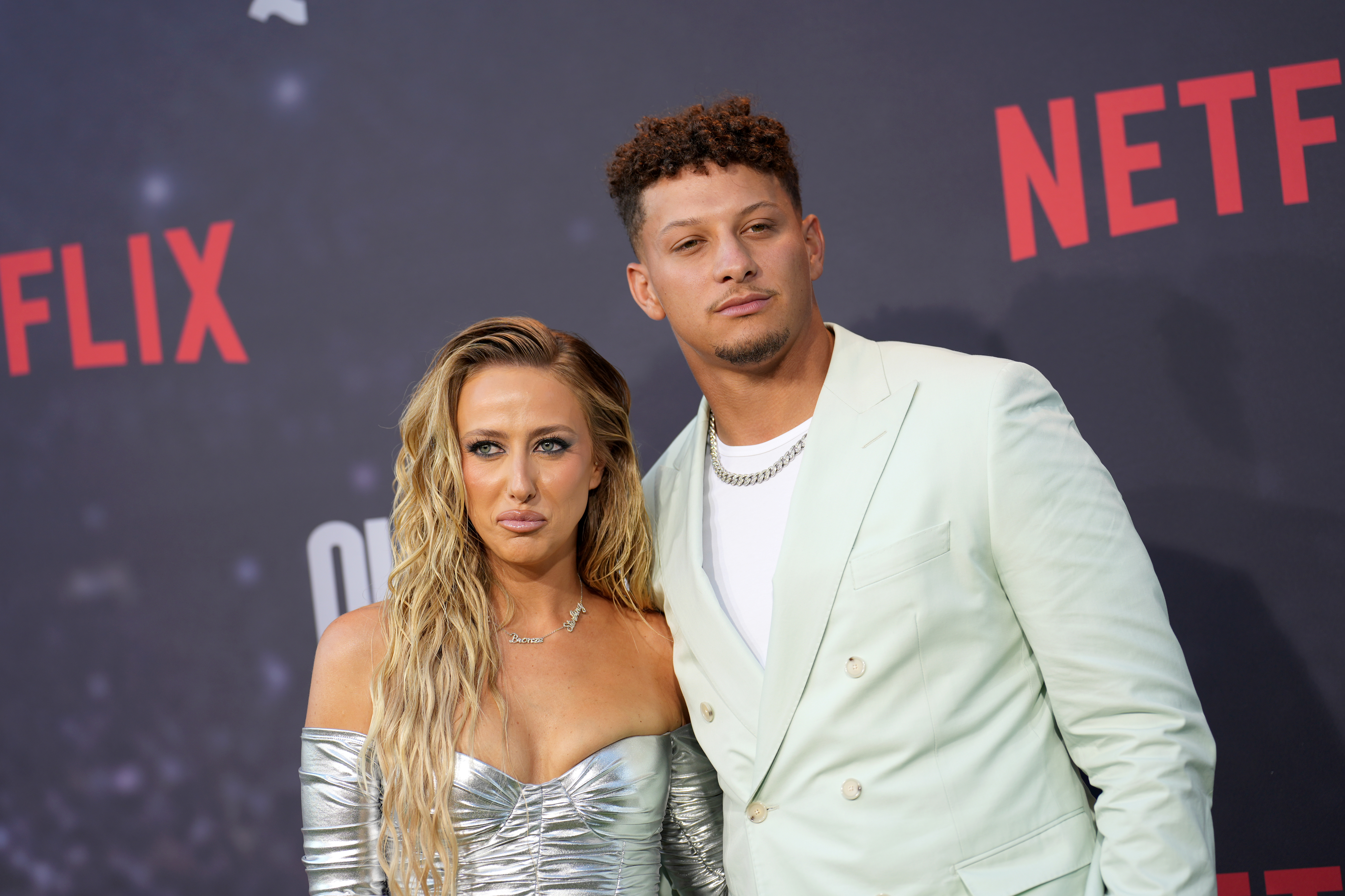 Inside Patrick Mahomes’ whirlwind year including Super Bowl win, new Kansas City mansion, and starring in Netflix show - Mnews