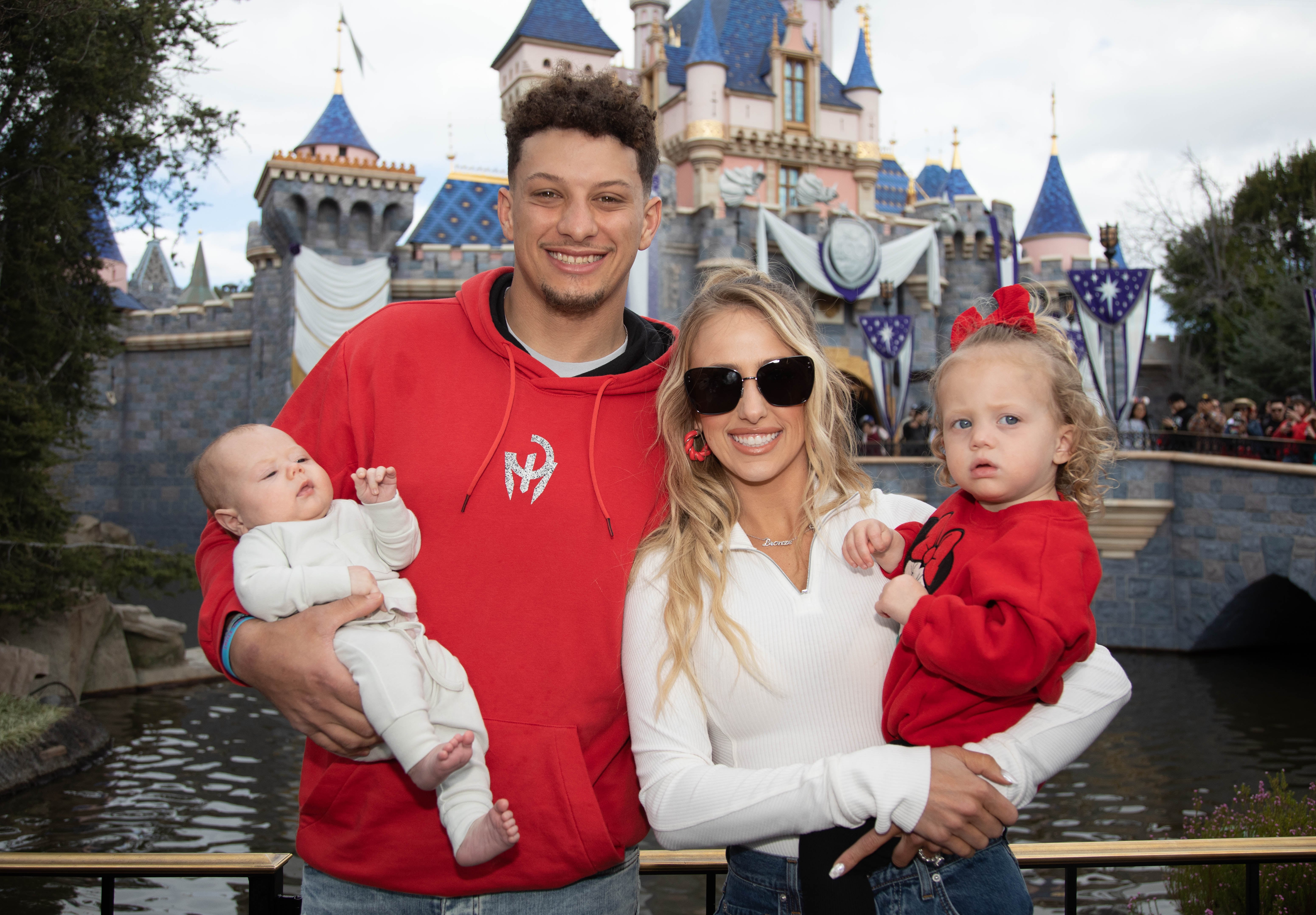 Where the Superstar QB Loves to Vacation! - Patrick Mahomes Unveils His Top Holiday Destinations