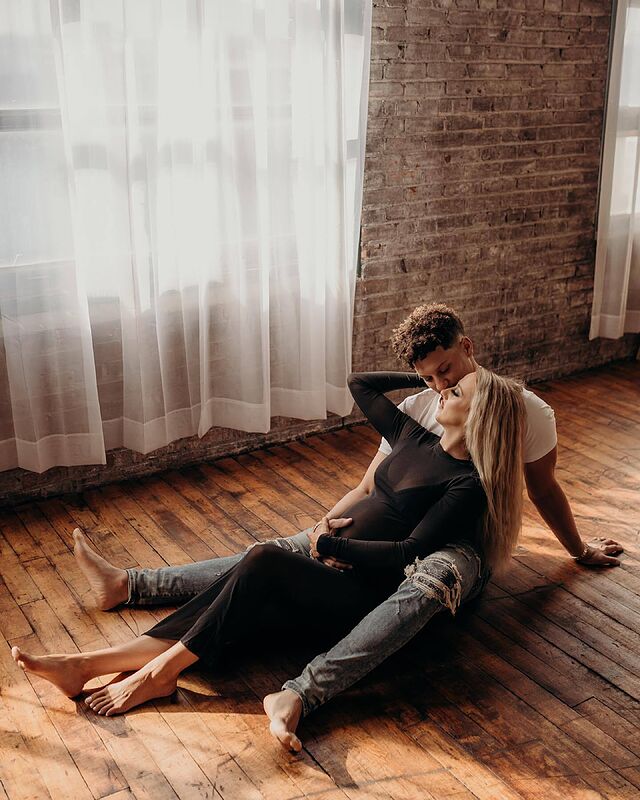 Patrick Mahomes and wife Brittany share stunning pregnancy photoshoot -  Foto 8 de 8 | MARCA English